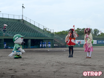 富山GRNサンダーバーズ公式戦始球式_イメージ02